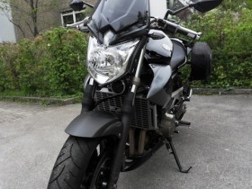 Verkaufe meine XJ6 Erstzulassung 28.03.2012, KM 2219 , VB: 5900,--€