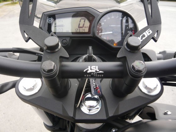 Yamaha XJ6 (6)